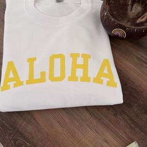 NWT // ALOHA Sweatshirt // White // Yellow Lettering // Size S